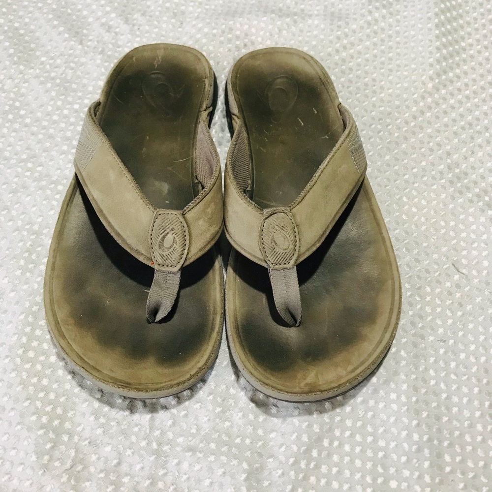 Olukai sandals
